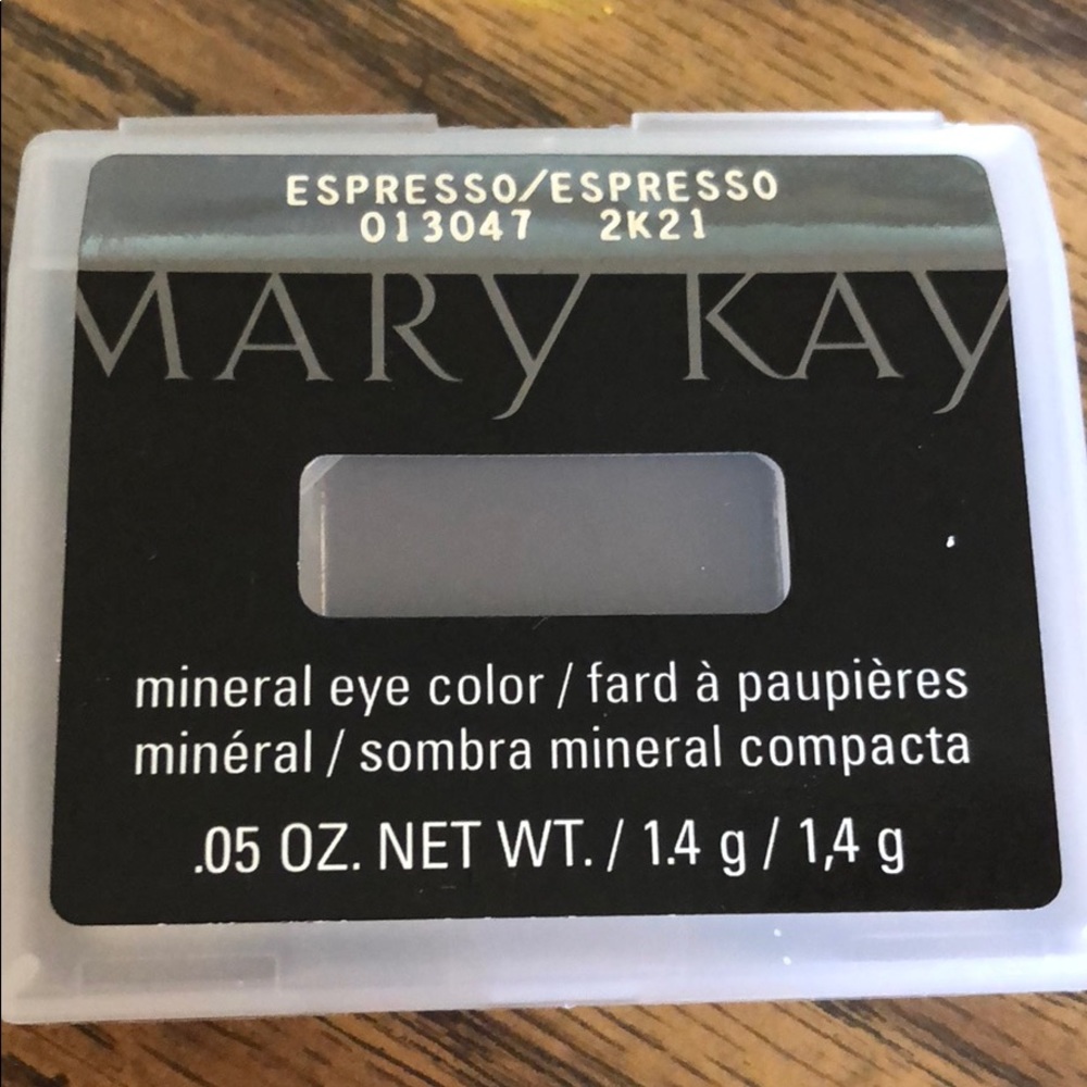 Mary Kay mineral eye color in Espresso